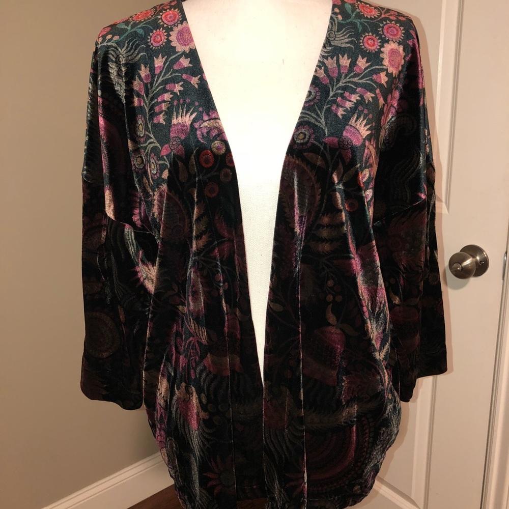 Loft velvet paisley kimono